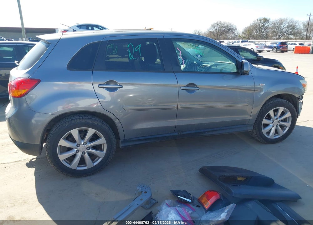 2015 MITSUBISHI OUTLANDER SPORT ES VIN: 4A4AR3AW8FE037087