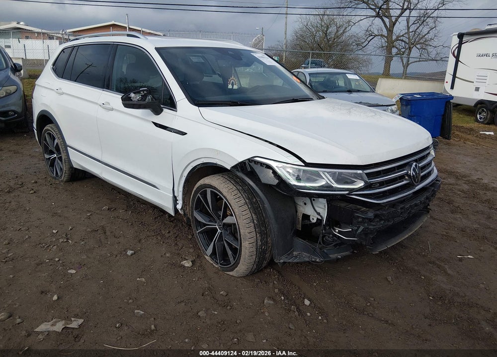 2024 VOLKSWAGEN TIGUAN 2.0T SEL R-LINE VIN: 3VV4B7AX9RM046647