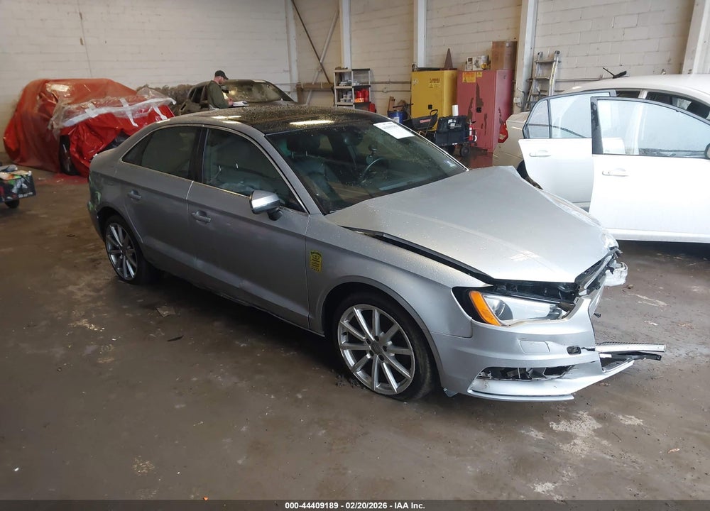 2015 AUDI A3 2.0T PREMIUM VIN: WAUEFGFF7F1033683