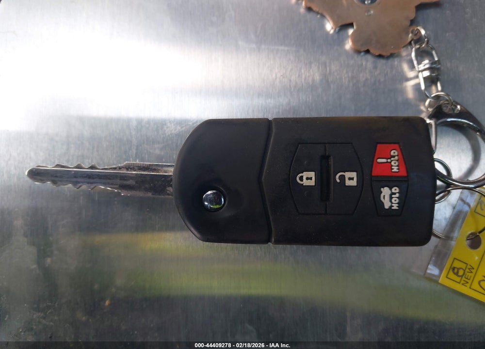 2010 MAZDA 3 I TOURING VIN: JM1BL1SGXA1180728
