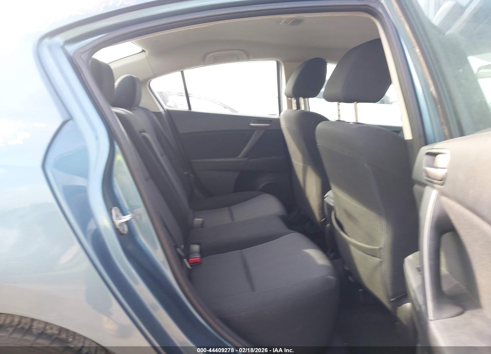 2010 MAZDA 3 I TOURING VIN: JM1BL1SGXA1180728