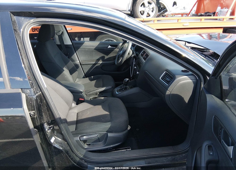 2014 VOLKSWAGEN JETTA 2.0L S VIN: 3VW2K7AJ5EM384216