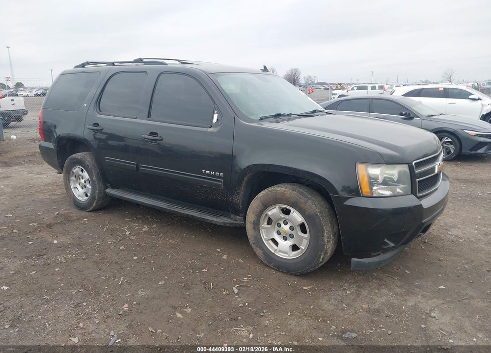 2011 CHEVROLET TAHOE LT VIN: 1GNSCBE02BR283429