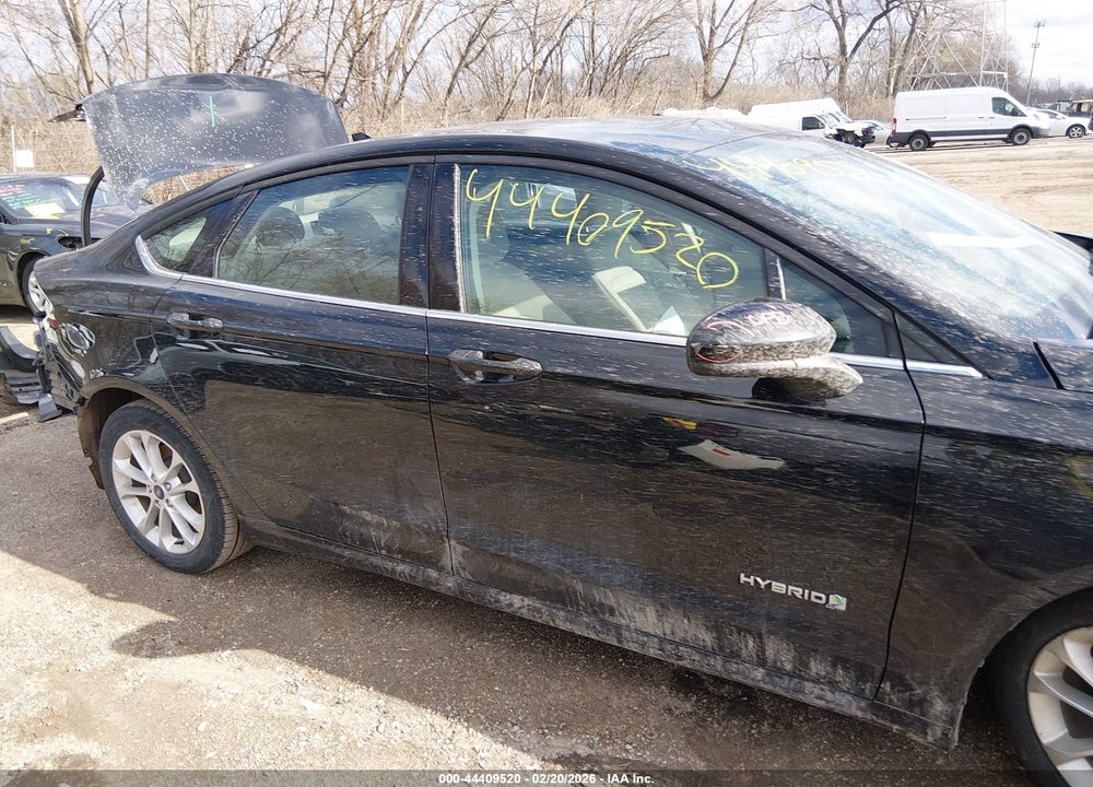 2019 FORD FUSION HYBRID SE VIN: 3FA6P0LU1KR269170
