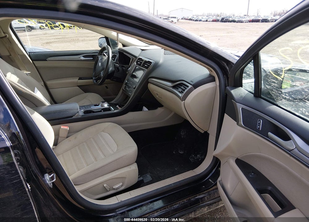 2019 FORD FUSION HYBRID SE VIN: 3FA6P0LU1KR269170