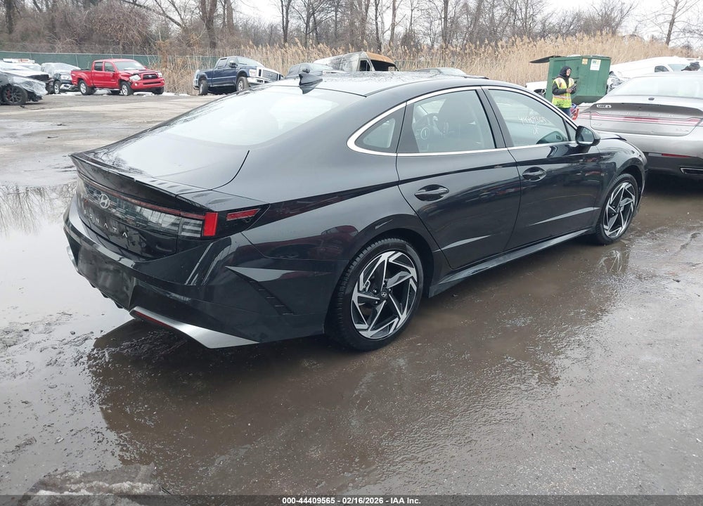 2026 HYUNDAI SONATA SEL SPORT VIN: KMHL64JA4TA525728