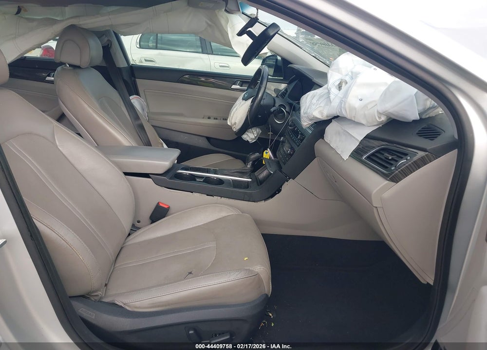 2015 HYUNDAI SONATA LIMITED VIN: 5NPE34AF8FH253697