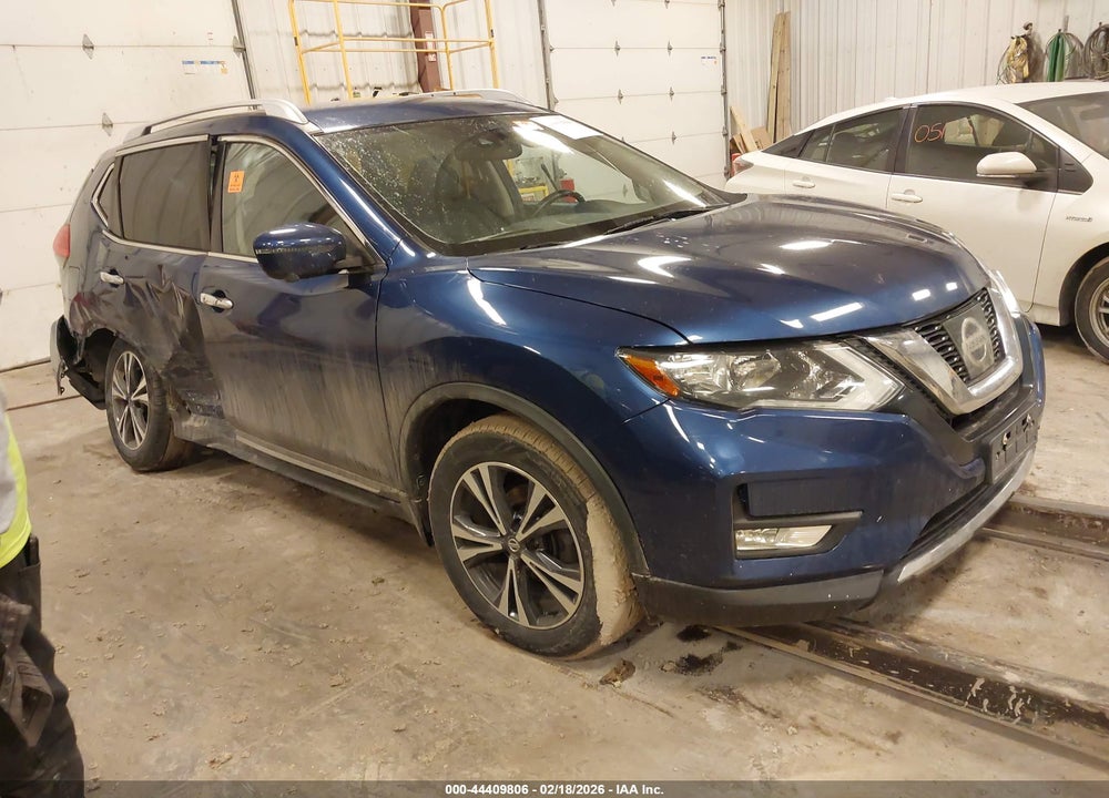 2017 NISSAN ROGUE SL VIN: JN8AT2MV6HW024281