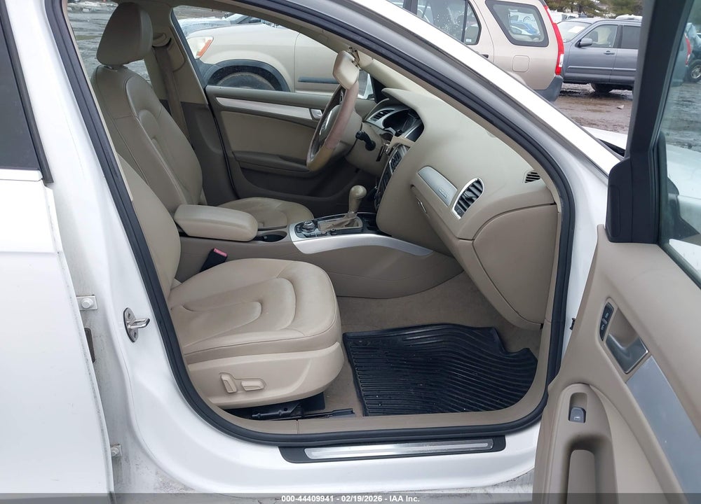 2011 AUDI A4 2.0T PREMIUM VIN: WAUFFAFL2BN053379