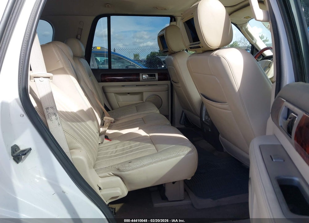 2004 LINCOLN NAVIGATOR VIN: 5LMFU27R54LJ16919