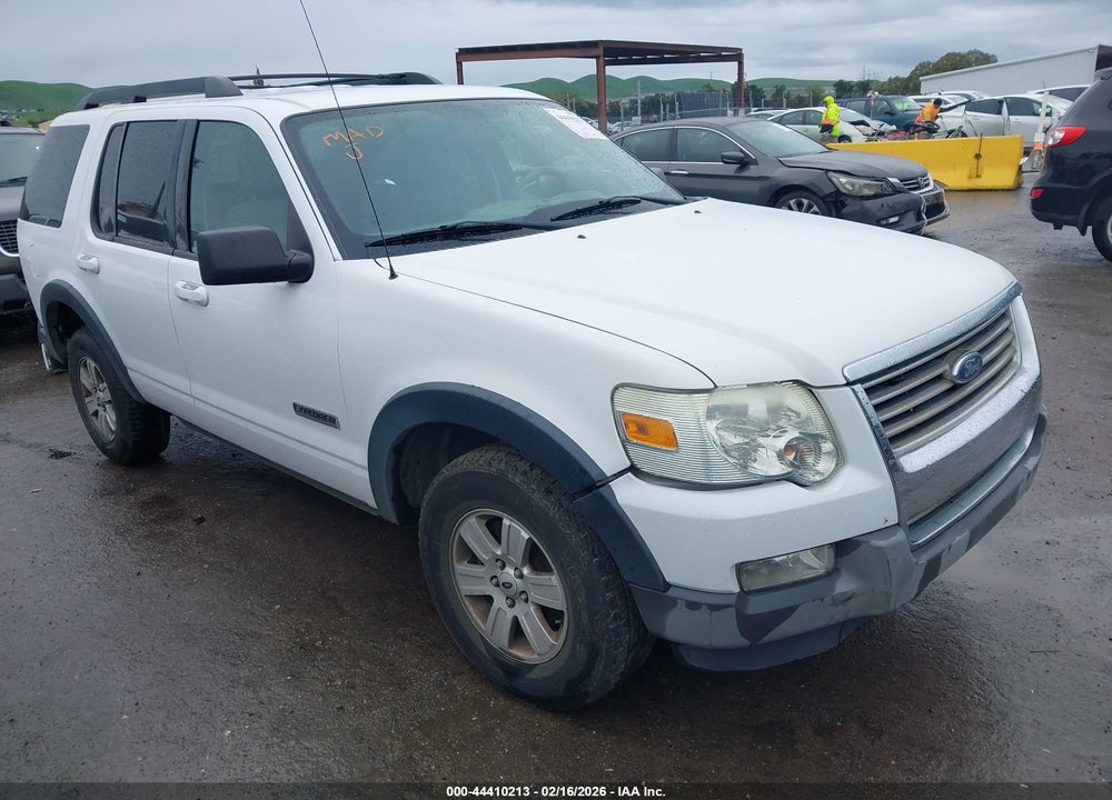 2007 FORD EXPLORER XLT VIN: 1FMEU63E67UA58715