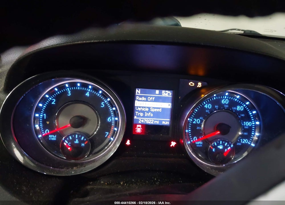 2011 CHRYSLER TOWN & COUNTRY TOURING-L VIN: 2A4RR8DG9BR649611