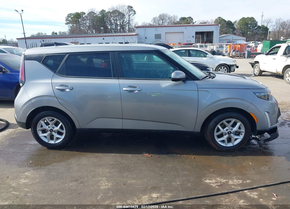 2023 KIA SOUL LX VIN: KNDJ23AU9P7869361