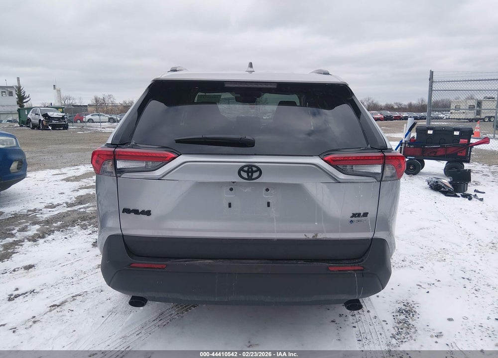 2025 TOYOTA RAV4 HYBRID XLE VIN: 4T3RWRFV5SU211884