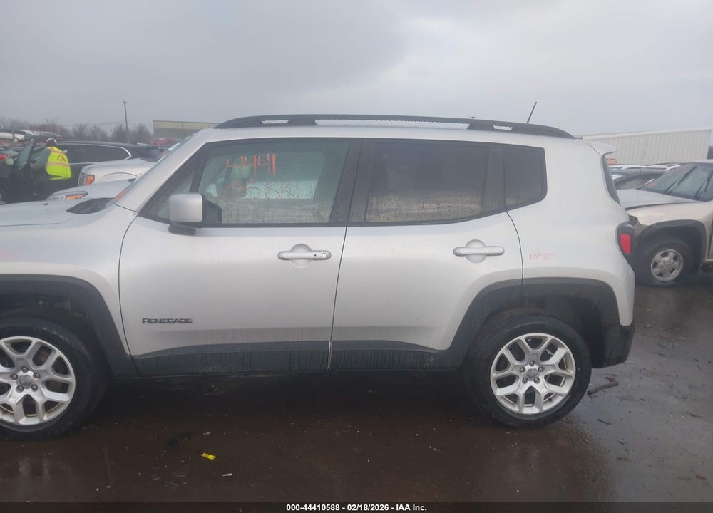 2018 JEEP RENEGADE LATITUDE 4X4 VIN: ZACCJBBB0JPJ48288