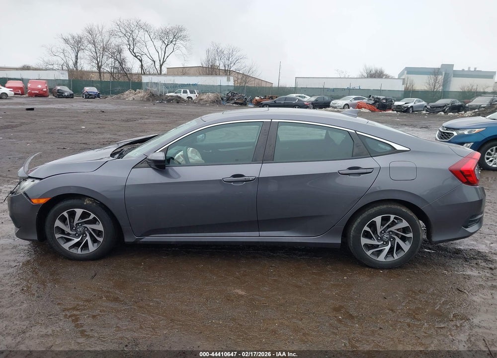 2018 HONDA CIVIC EX VIN: 2HGFC2F7XJH514180