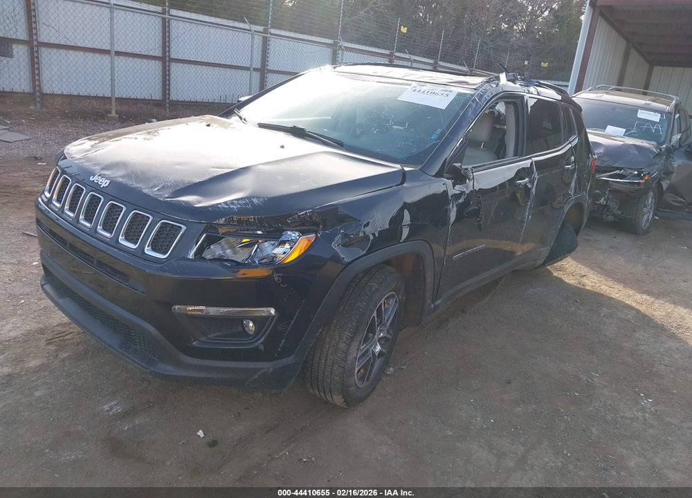 2019 JEEP COMPASS SUN AND WHEEL FWD VIN: 3C4NJCBB9KT743331