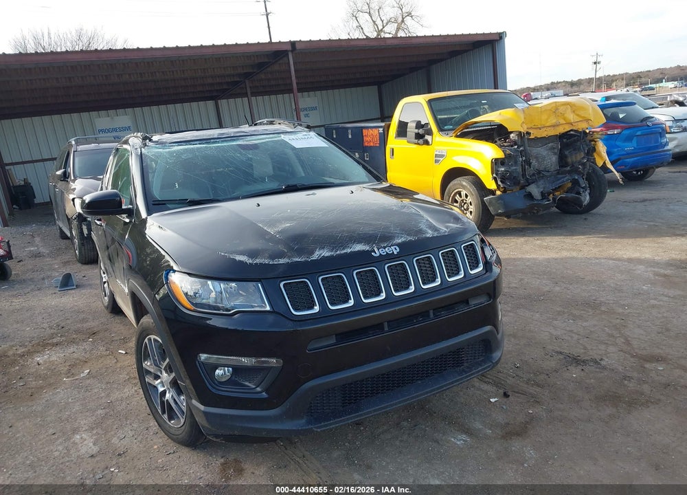 2019 JEEP COMPASS SUN AND WHEEL FWD VIN: 3C4NJCBB9KT743331