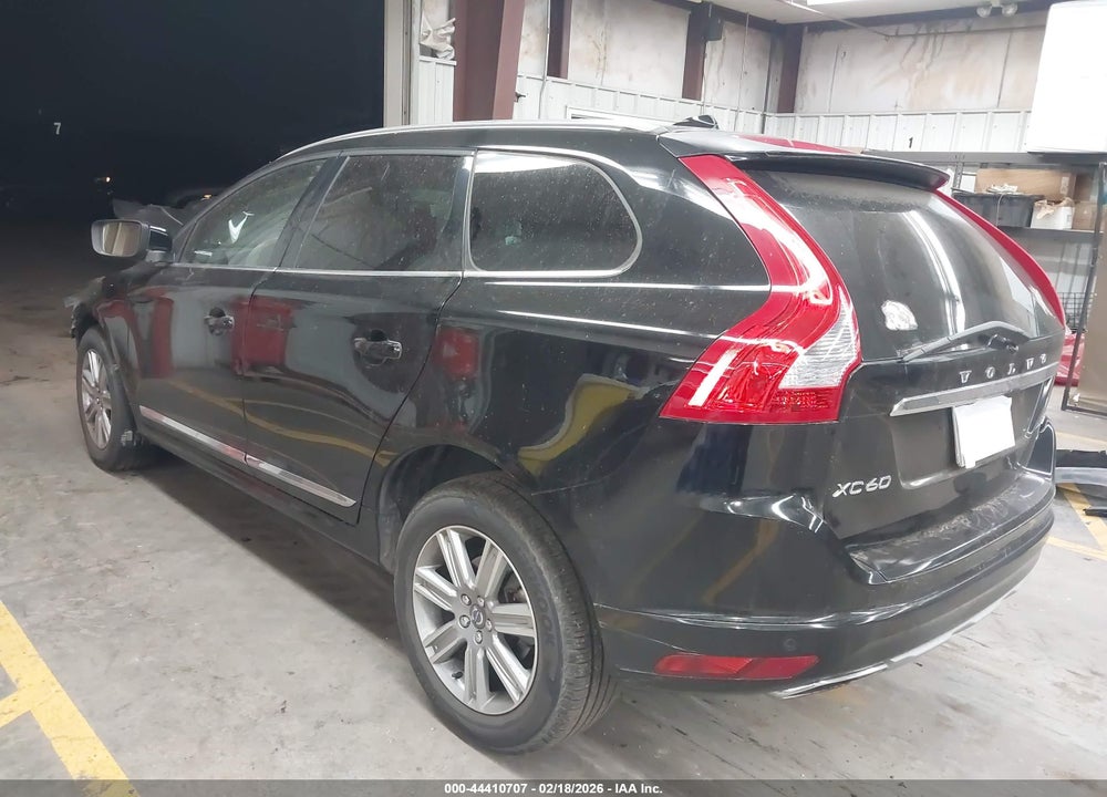 2017 VOLVO XC60 T5 INSCRIPTION VIN: YV440MDU4H2010632