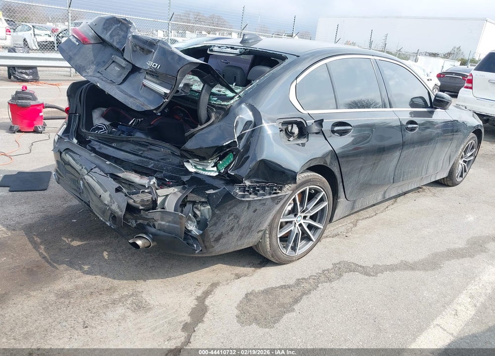 2019 BMW 330I XDRIVE VIN: 3MW5R7J50K8B00166