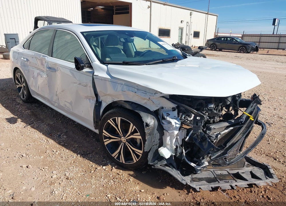 2020 VOLKSWAGEN PASSAT 2.0T SEL VIN: 1VWCA7A3XLC027671