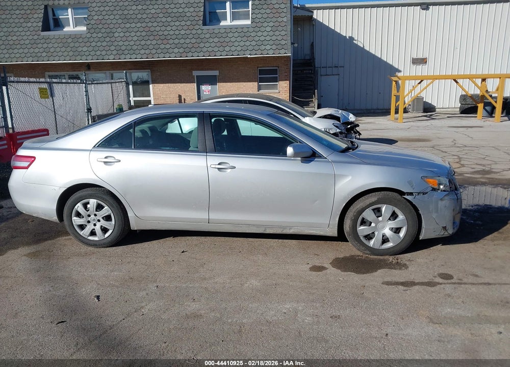 2011 TOYOTA CAMRY LE VIN: 4T1BF3EK3BU149898