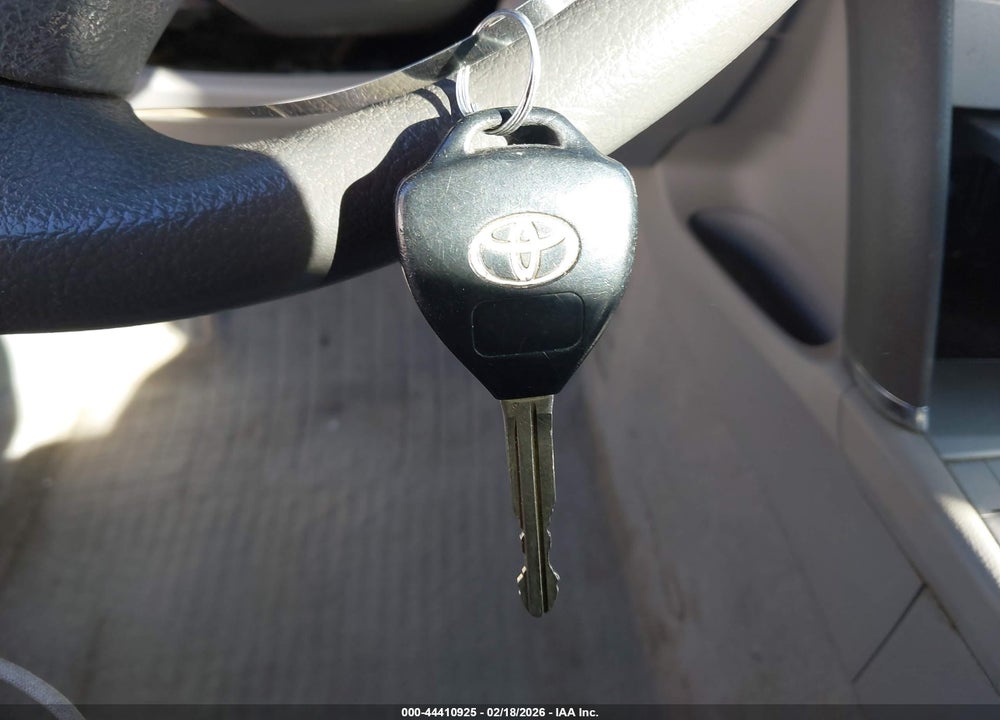 2011 TOYOTA CAMRY LE VIN: 4T1BF3EK3BU149898