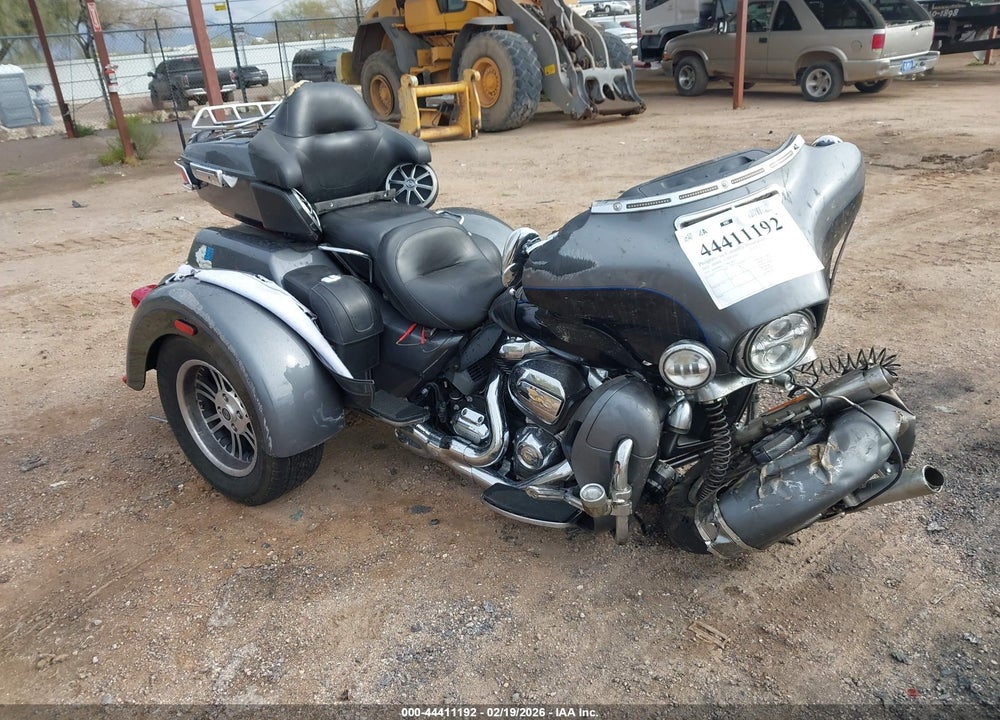 2021 HARLEY-DAVIDSON FLHTCUTG VIN: 1HD1MAF10MB858673