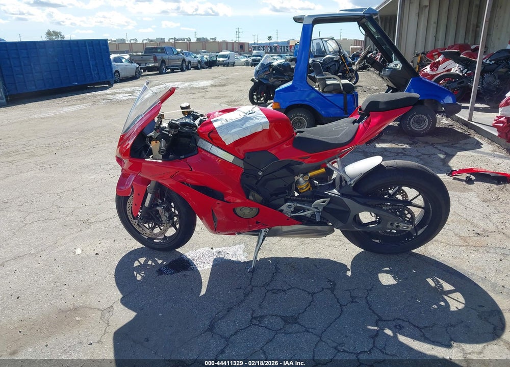 2026 DUCATI PANIGALE V4/V4S VIN: ZDMDAG6W6TB006630