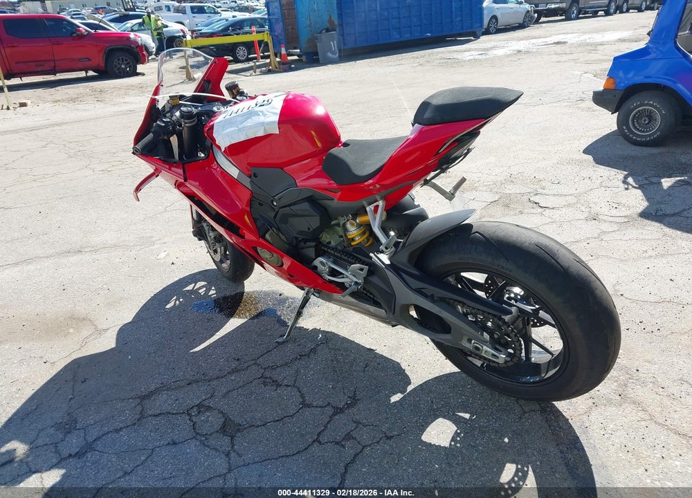 2026 DUCATI PANIGALE V4/V4S VIN: ZDMDAG6W6TB006630