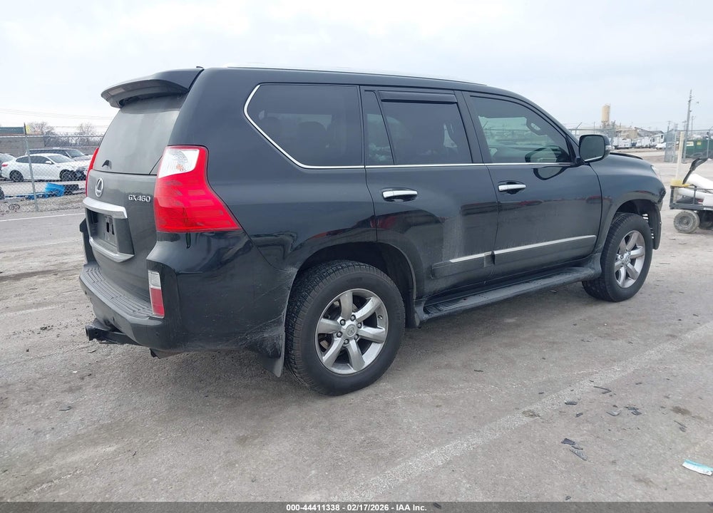 2011 LEXUS GX 460 PREMIUM VIN: JTJJM7FXXB5033211