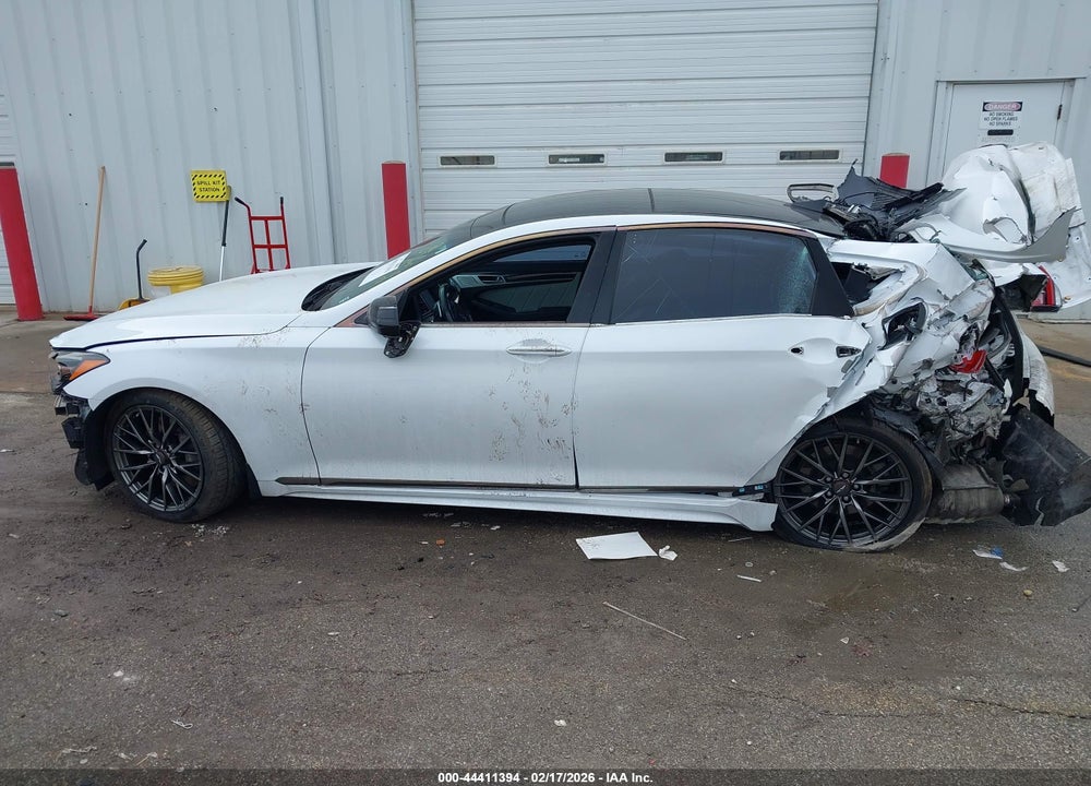 2018 GENESIS G80 3.3T SPORT VIN: KMHGN4JB8JU222329