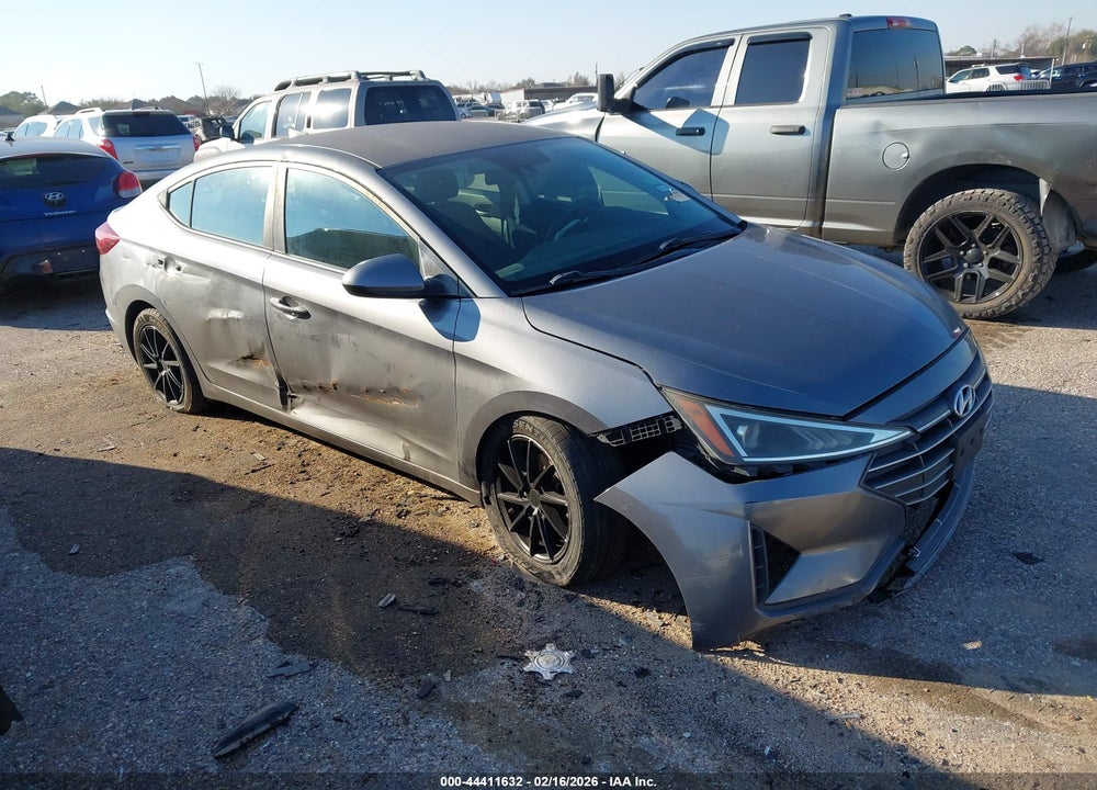 2019 HYUNDAI ELANTRA SEL VIN: 5NPD84LF6KH431644