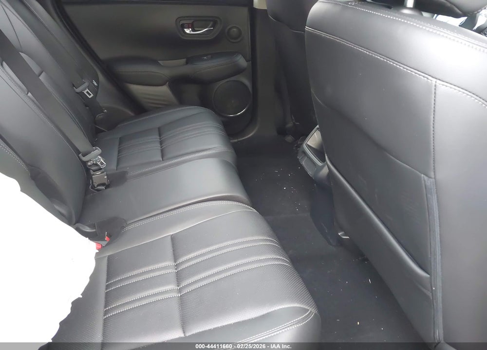 2024 HONDA HR-V 2WD EX-L/2WD EX-L W/O BSI VIN: 3CZRZ1H7XRM717689
