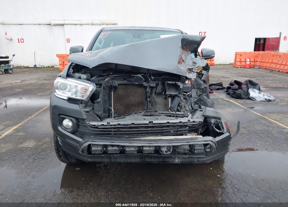 2022 TOYOTA TACOMA SR5 V6 VIN: 3TMCZ5ANXNM516302