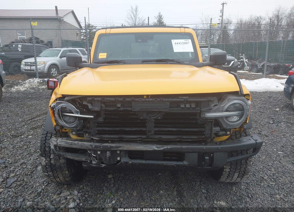 2022 FORD BRONCO BIG BEND VIN: 1FMDE5BH2NLB19043