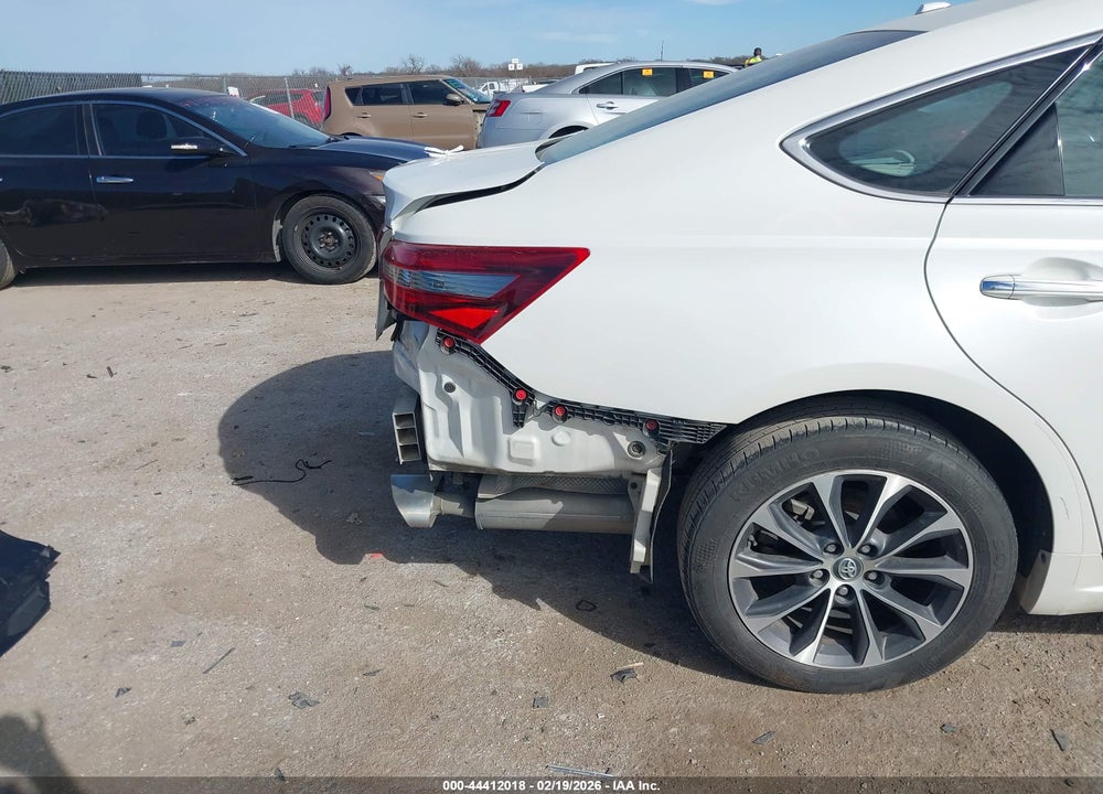 2016 TOYOTA AVALON XLE VIN: 4T1BK1EB2GU239275