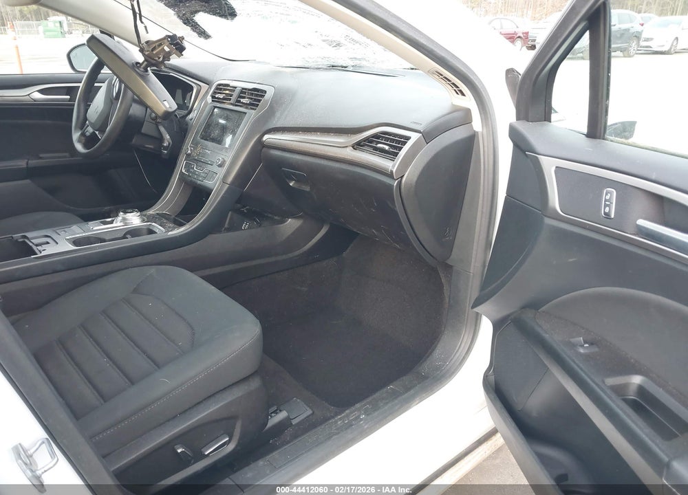 2019 FORD FUSION SE VIN: 3FA6P0HD9KR160349
