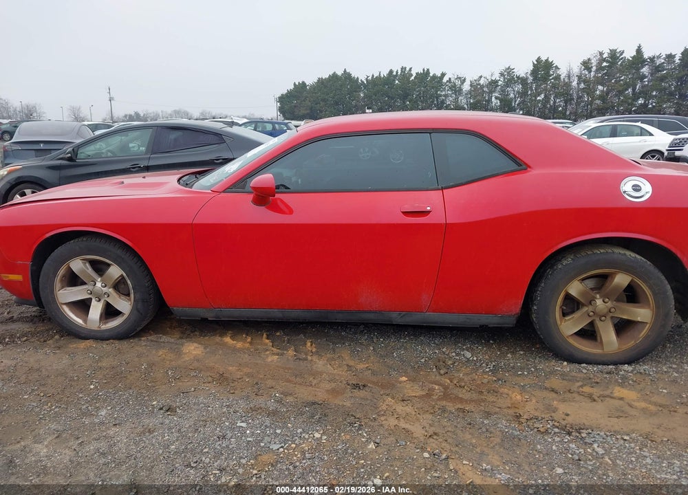 2013 DODGE CHALLENGER SXT VIN: 2C3CDYAG5DH569539