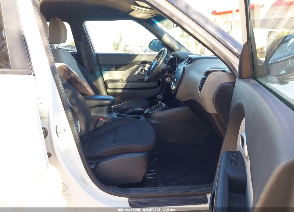 2015 KIA SOUL VIN: KNDJN2A29F7235501