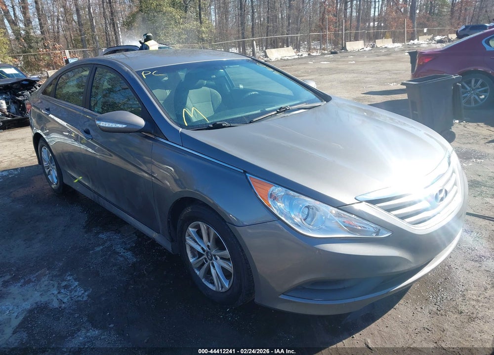 2014 HYUNDAI SONATA GLS VIN: 5NPEB4AC6EH847826