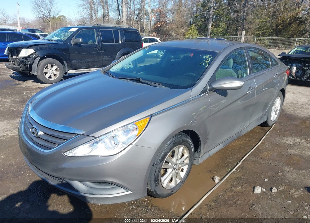 2014 HYUNDAI SONATA GLS VIN: 5NPEB4AC6EH847826
