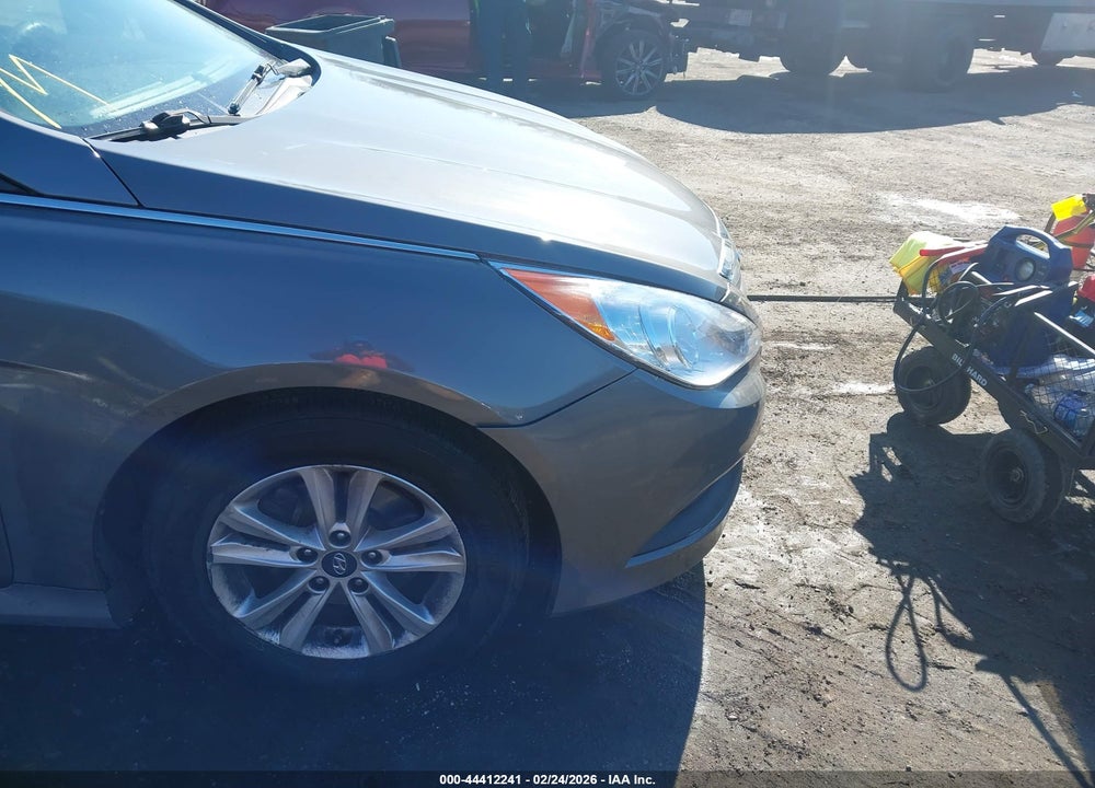 2014 HYUNDAI SONATA GLS VIN: 5NPEB4AC6EH847826