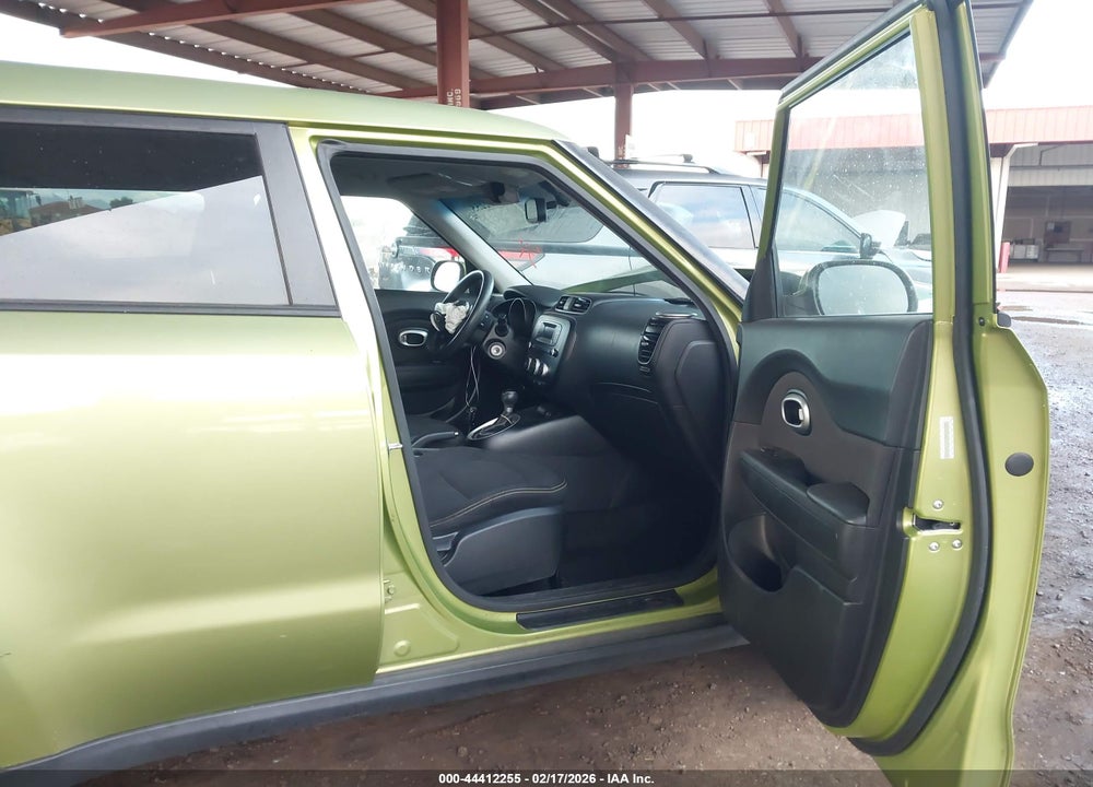 2015 KIA SOUL + VIN: KNDJP3A5XF7757905