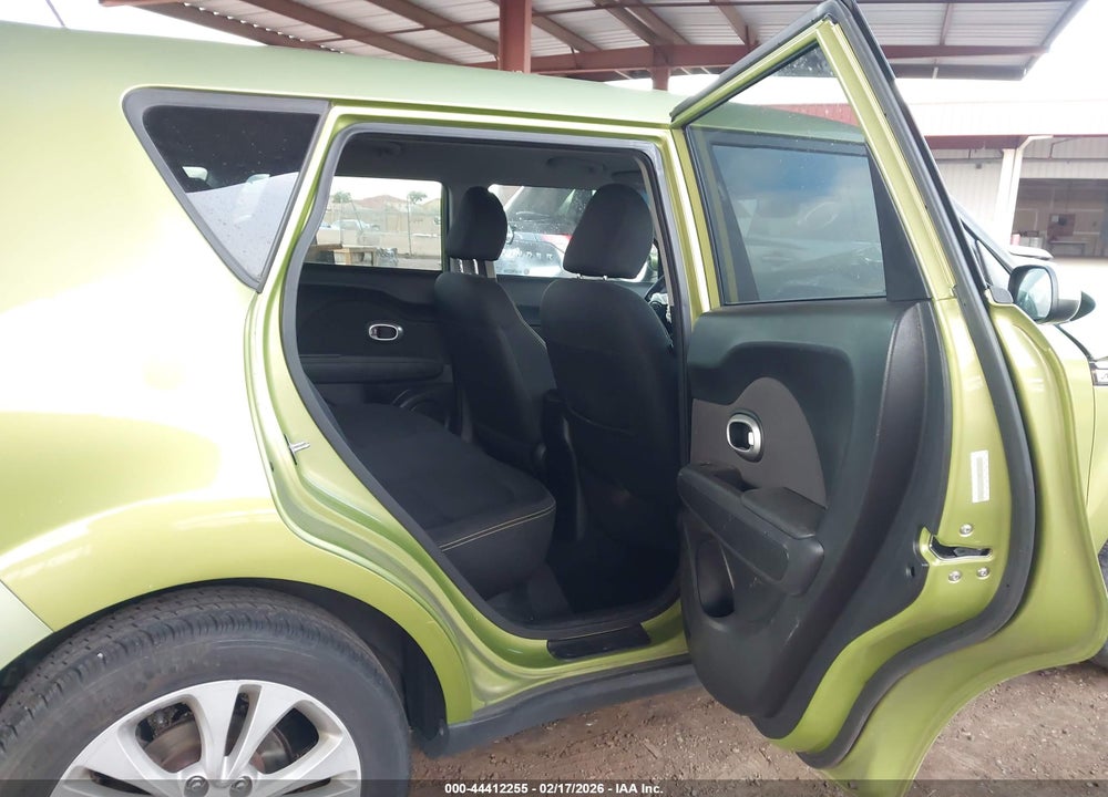 2015 KIA SOUL + VIN: KNDJP3A5XF7757905