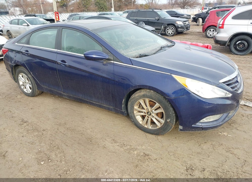 2013 HYUNDAI SONATA GLS VIN: 5NPEB4AC6DH702526