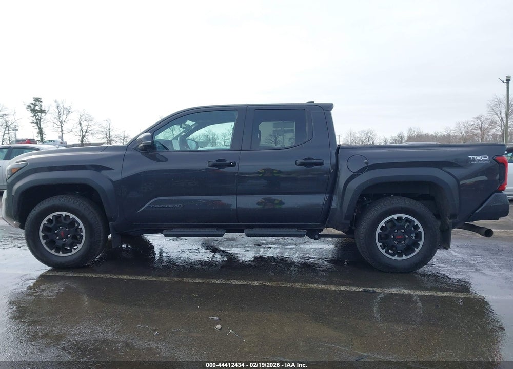 2024 TOYOTA TACOMA TRD OFF ROAD VIN: 3TMLB5JNXRM084420