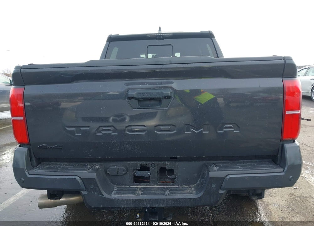 2024 TOYOTA TACOMA TRD OFF ROAD VIN: 3TMLB5JNXRM084420