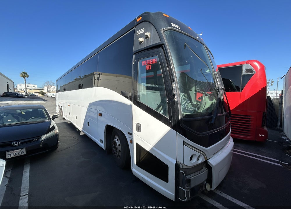 2014 MOTOR COACH INDUSTRIES J4500 VIN: 2MG3JMBA4EW066630