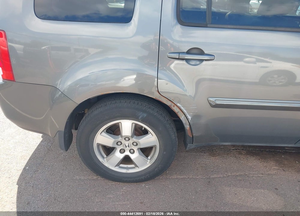 2009 HONDA PILOT EX-L VIN: 5FNYF48569B048321